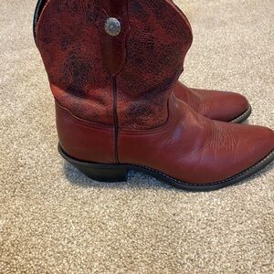 Women’s size 9.5 Leather Boots